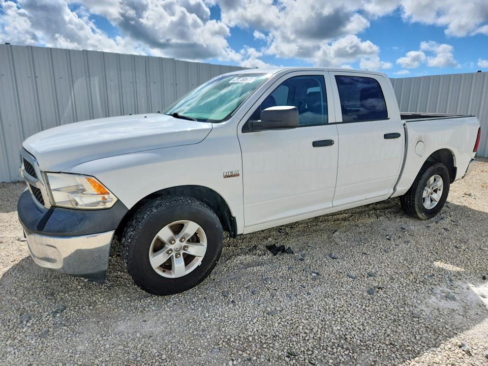 68961756 :رقم المزاد ، 1C6RR6KT5JS156930 vin ، 2018 Ram 1500 مزاد بيع