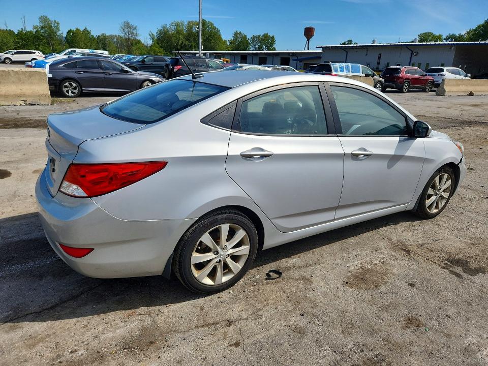 2012 Hyundai Accent მანქანა იყიდება აუქციონზე, vin: KMHCU4AE7CU227763, აუქციონის ნომერი: 68097196