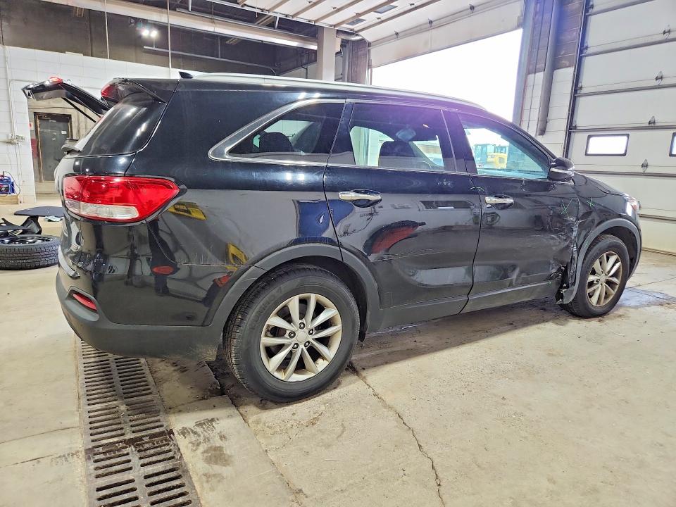 70815456 :رقم المزاد ، 5XYPGDA31GG152206 vin ، 2016 Kia Sorento مزاد بيع