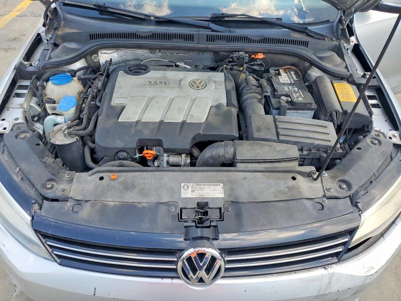 67010146 :رقم المزاد ، 3VWLL7AJ9CM368387 vin ، 2012 Volkswagen Jetta مزاد بيع