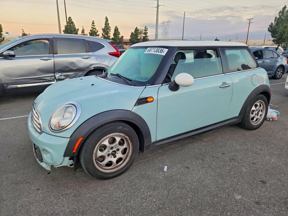 Продаж на аукціоні авто 2012 Mini Cooper, vin: WMWSU3C5XCT255793, номер лоту: 68713836
