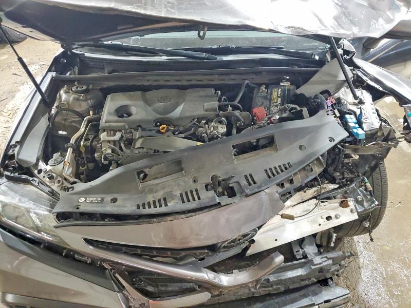 69679086 :رقم المزاد ، 4T1G11AK0MU592205 vin ، 2021 Toyota Camry مزاد بيع