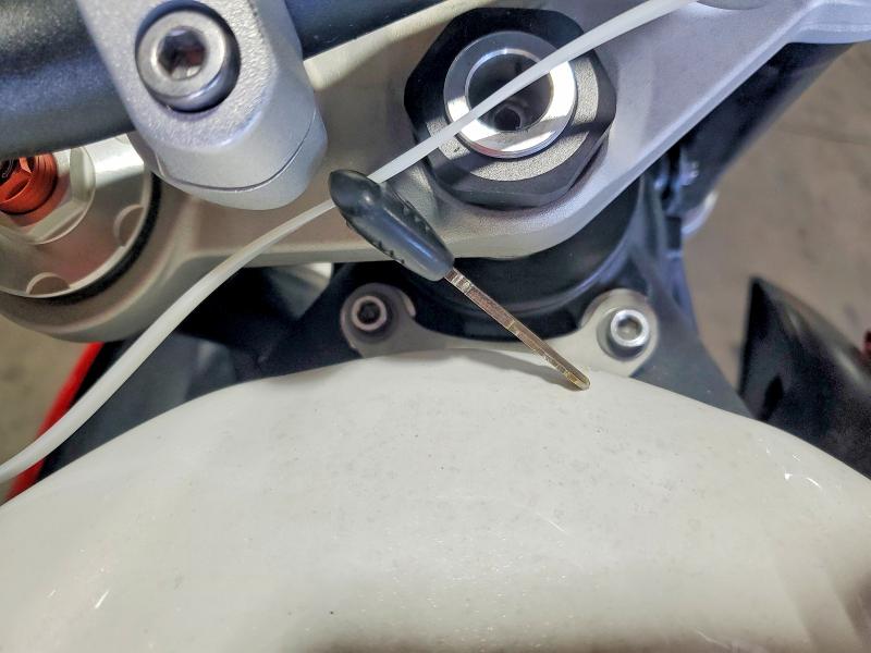 68262716 :رقم المزاد ، SMTL03NE7HT771621 vin ، 2017 Triumph Motorcycle Street Triple مزاد بيع