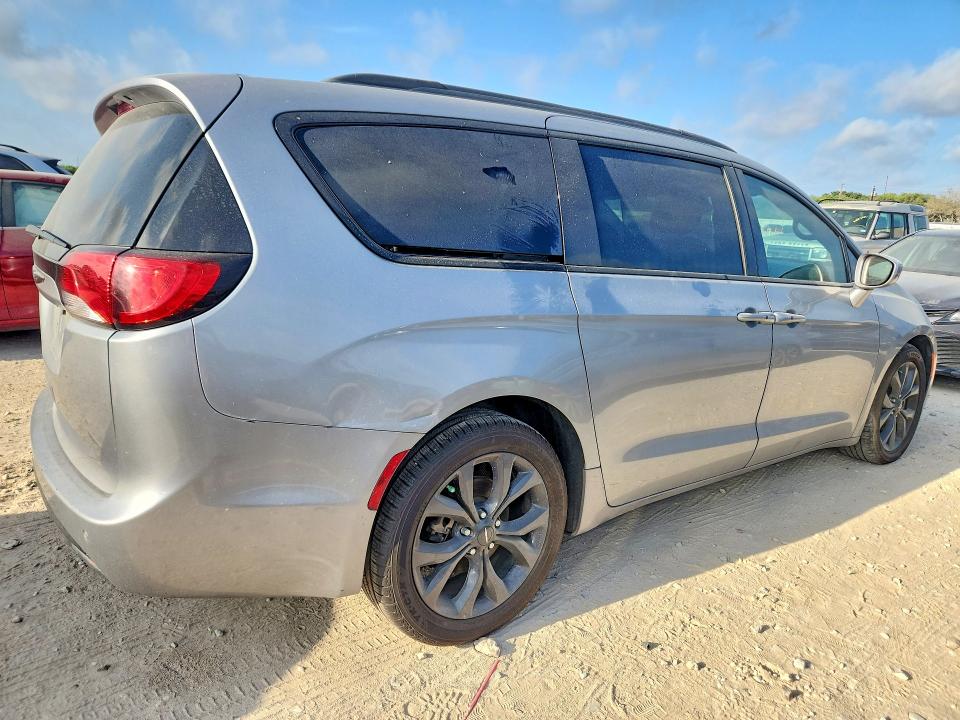Aukcja sprzedaży 2018 Chrysler Pacifica, vin: 2C4RC1EG0JR237315, numer aukcji: 68058556