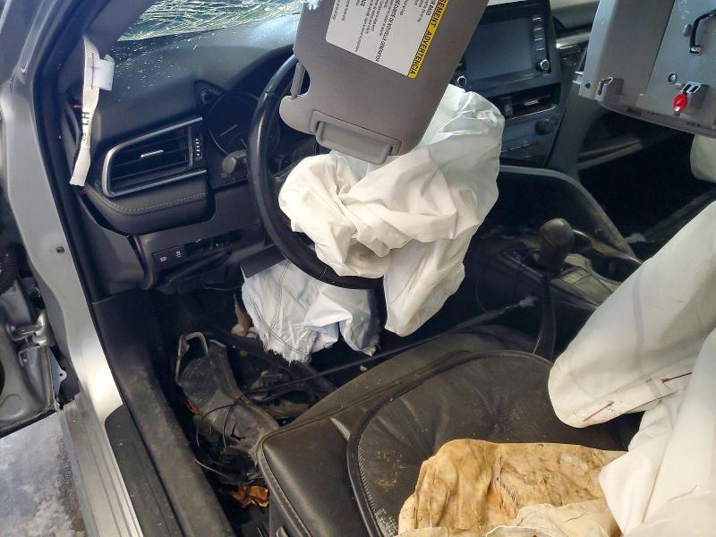 2022 Toyota Camry მანქანა იყიდება აუქციონზე, vin: 4T1G11AK4NU054429, აუქციონის ნომერი: 68502286