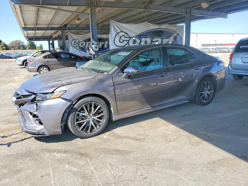 Продажа на аукционе авто 2023 Toyota Camry Hybrid, vin: 4T1G31AK9PU606603, номер лота: 69612286