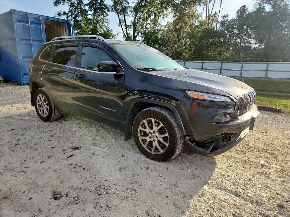 70815486 :رقم المزاد ، 1C4PJMCS2EW124937 vin ، 2014 Jeep Cherokee مزاد بيع