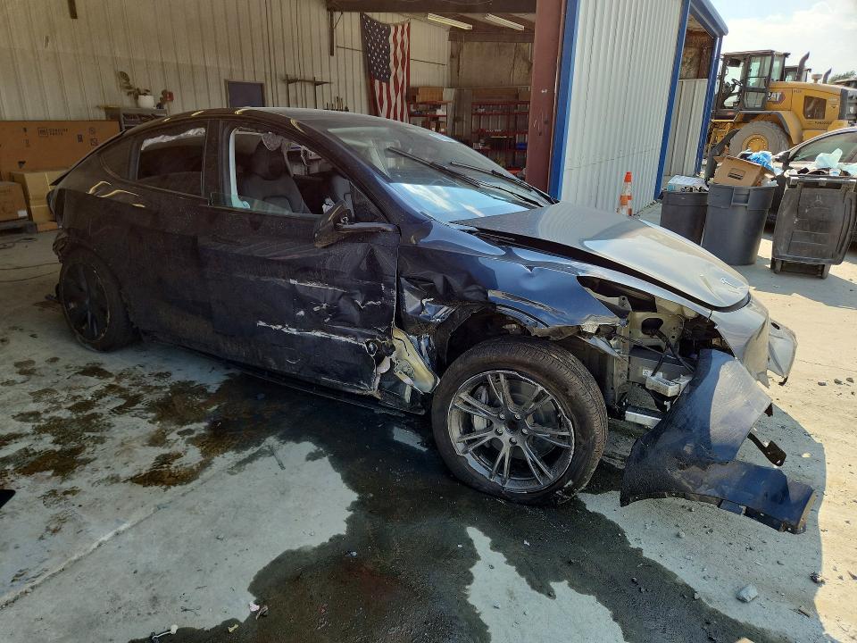 Продажа на аукционе авто 2025 Tesla Model Y, vin: 7SAYGDED5SA377011, номер лота: 67795206
