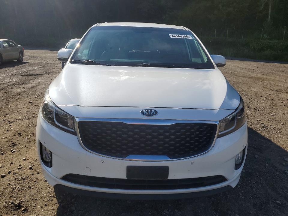 68140296 :رقم المزاد ، KNDMC5C12H6257292 vin ، 2017 Kia Sedona مزاد بيع