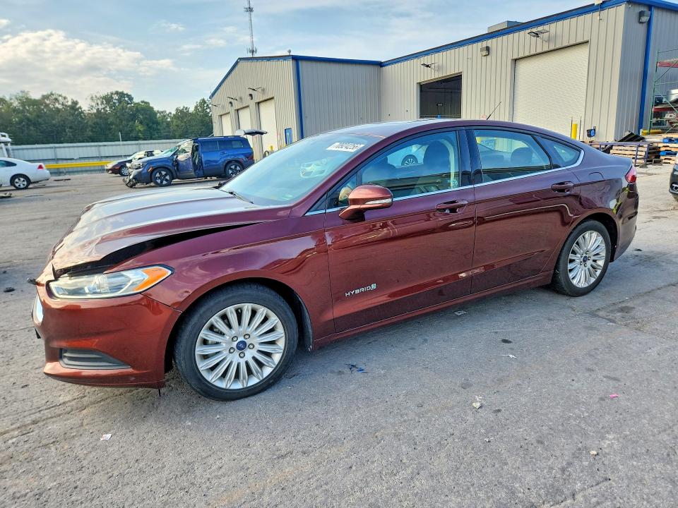 Auction sale of the 2015 Ford Fusion, vin: 3FA6P0LUXFR160406, lot number: 70924256