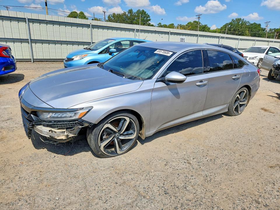 Продажа на аукционе авто 2018 Honda Accord, vin: 1HGCV1F38JA161523, номер лота: 69570606