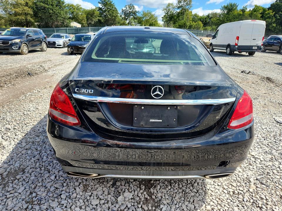 70458706 :رقم المزاد ، 55SWF4JB6GU168560 vin ، 2016 Mercedes-benz C مزاد بيع