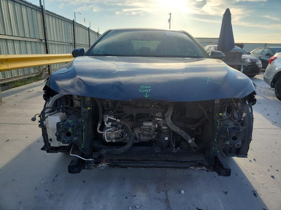 2019 Toyota Camry მანქანა იყიდება აუქციონზე, vin: 4T1B11HK9KU238907, აუქციონის ნომერი: 69230496