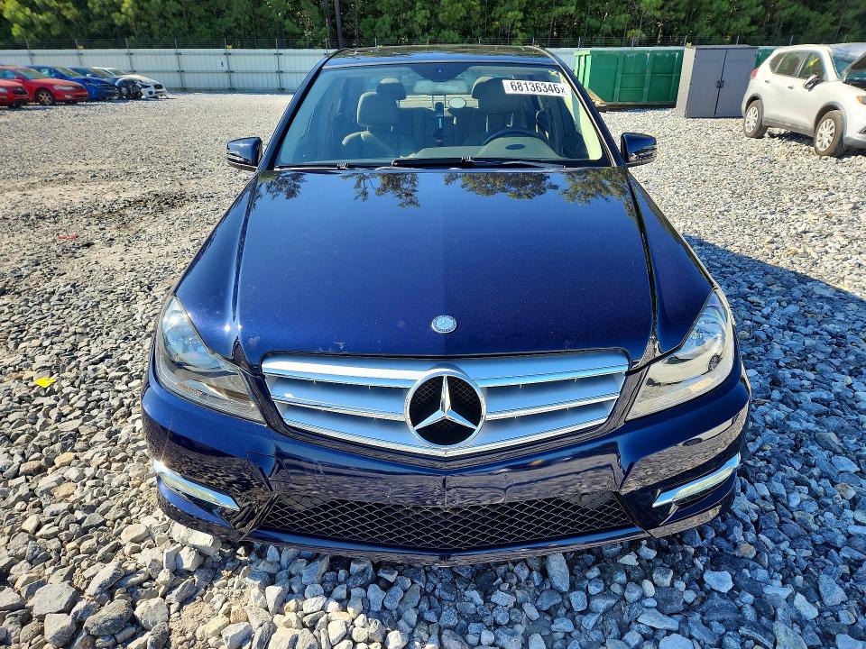 68136346 :رقم المزاد ، WDDGF8AB9DR245592 vin ، 2013 Mercedes-benz C مزاد بيع