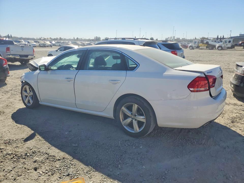 Продаж на аукціоні авто 2015 Volkswagen Passat, vin: 1VWBV7A32FC040855, номер лоту: 70897866