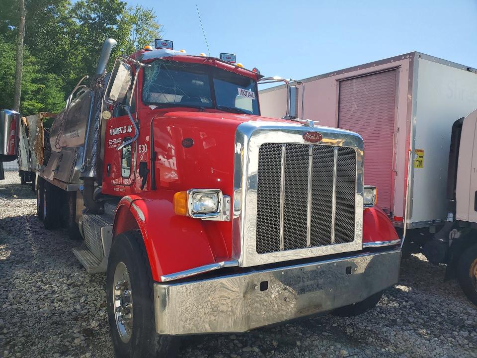 68373446 :رقم المزاد ، 1NPSX7EX6DD209480 vin ، 2013 Peterbilt 365 مزاد بيع