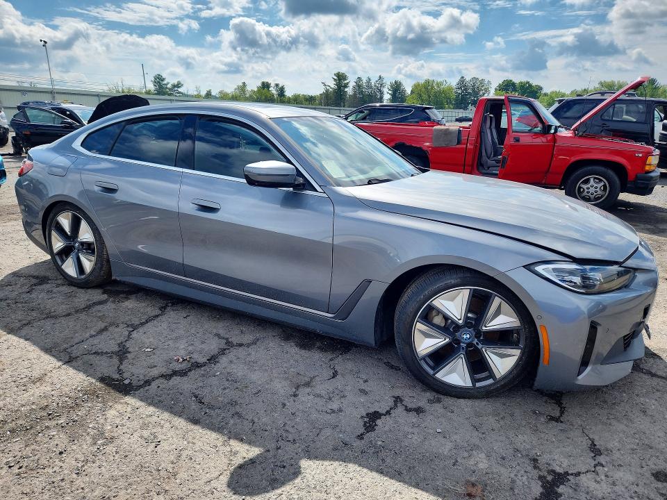 68111976 :رقم المزاد ، WBY73AW06PFP83477 vin ، 2023 Bmw I4 مزاد بيع