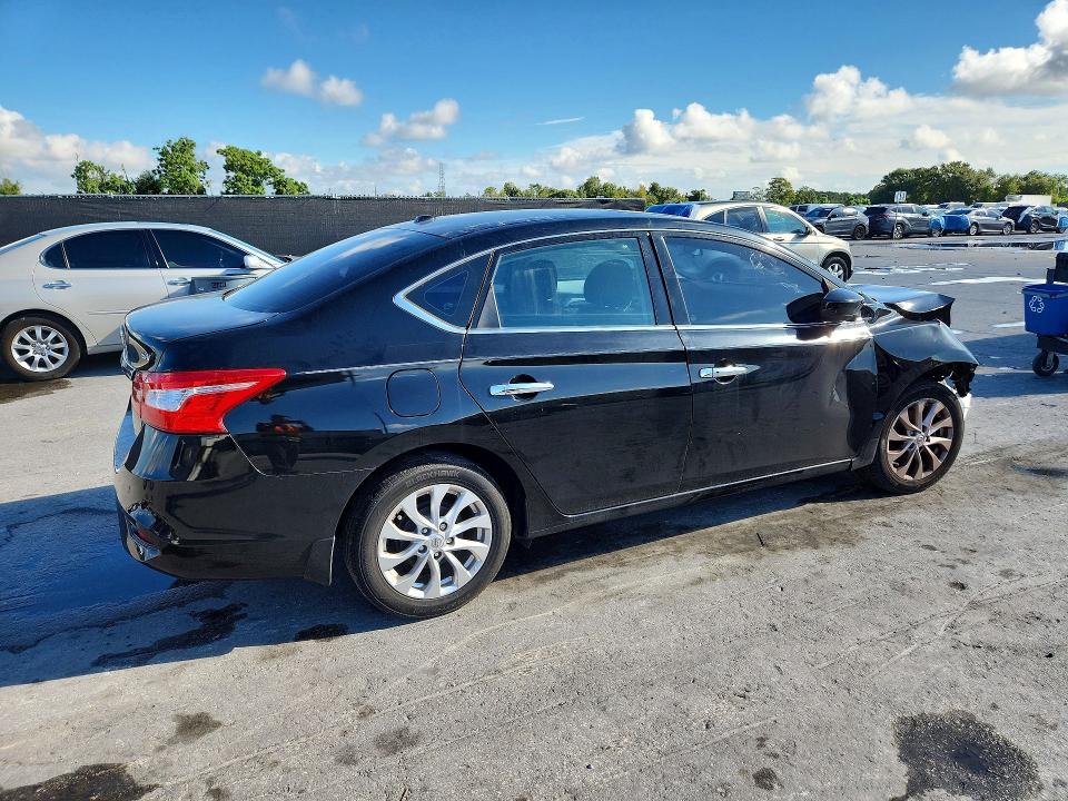 Продажа на аукционе авто 2017 Nissan Sentra, vin: 3N1AB7AP7HY373589, номер лота: 69755606