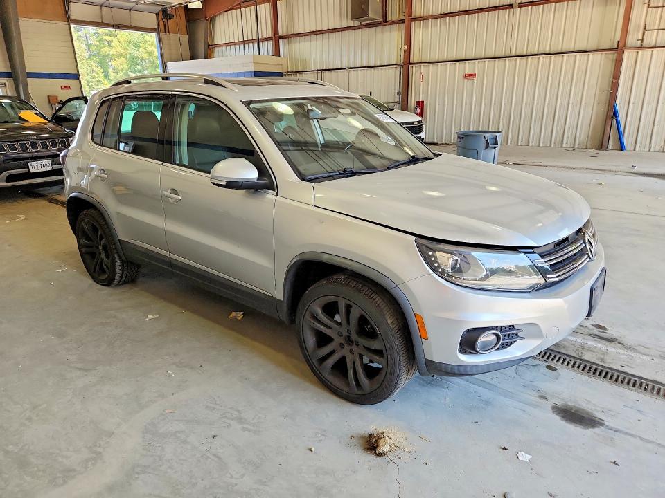 2016 Volkswagen Tiguan მანქანა იყიდება აუქციონზე, vin: WVGAV7AX3GW553447, აუქციონის ნომერი: 67598886