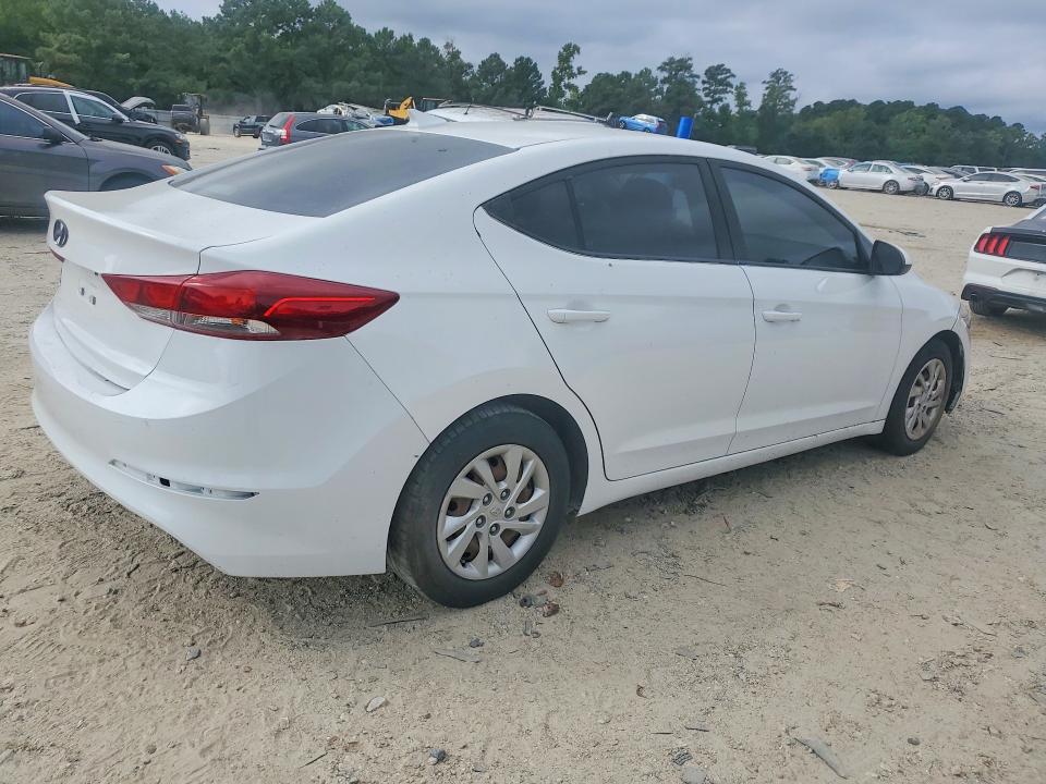 70179826 :رقم المزاد ، 5NPD74LF7HH183528 vin ، 2017 Hyundai Elantra مزاد بيع