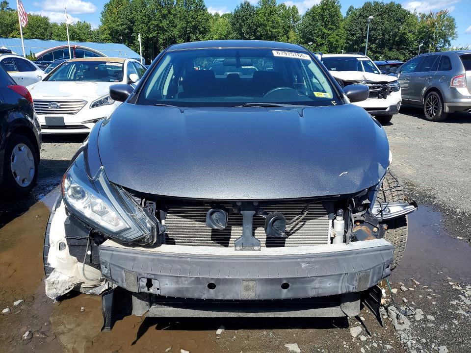 Auction sale of the 2017 Nissan Altima, vin: 1N4AL3AP9HC208774        , lot number: 67975766