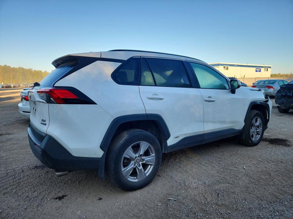 Продажа на аукционе авто 2022 Toyota Rav4, vin: 2T3RWRFVXNW134238, номер лота: 67410436
