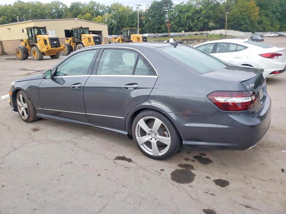 69110436 :رقم المزاد ، WDDHF8HB9BA494996 vin ، 2011 Mercedes-benz E مزاد بيع
