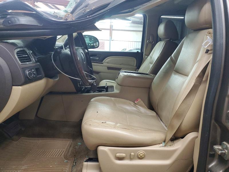 68813906 :رقم المزاد ، 1GKS2MEF9DR161976 vin ، 2013 Gmc Yukon Xl مزاد بيع