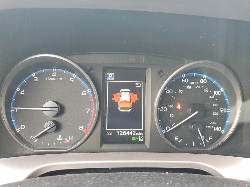 Продажа на аукционе авто 2018 Toyota Rav4, vin: JTMRFREV7JJ213487, номер лота: 70545126