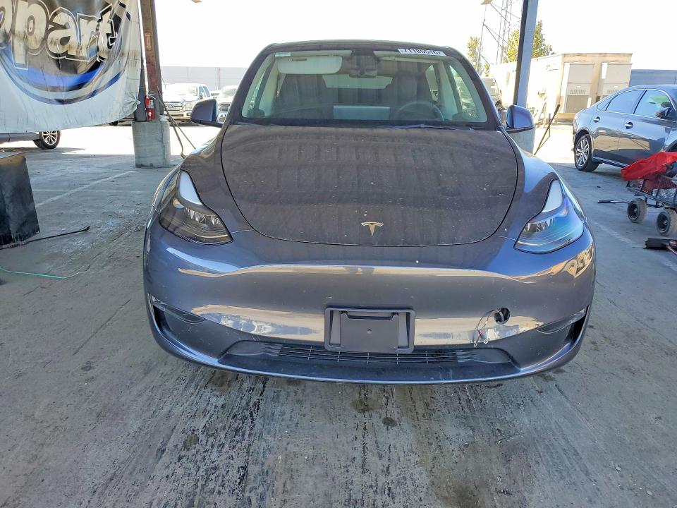 2023 Tesla Model Y მანქანა იყიდება აუქციონზე, vin: 7SAYGDEE1PF879470, აუქციონის ნომერი: 71185516
