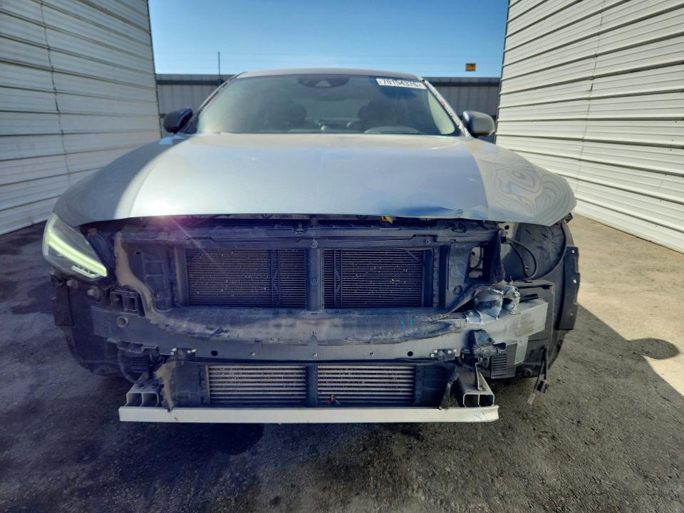 Продажа на аукционе авто 2018 Volvo S90, vin: LVY992MLXJP016060, номер лота: 70154376