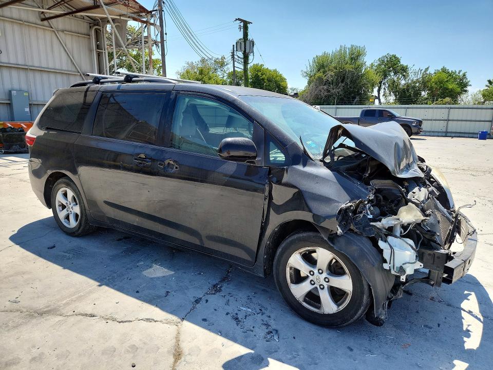 Aukcja sprzedaży 2015 Toyota Sienna, vin: 5TDKK3DC1FS563217, numer aukcji: 67901896