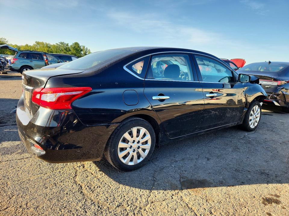 69295946 :رقم المزاد ، 3N1AB7AP6HY300018 vin ، 2017 Nissan Sentra مزاد بيع