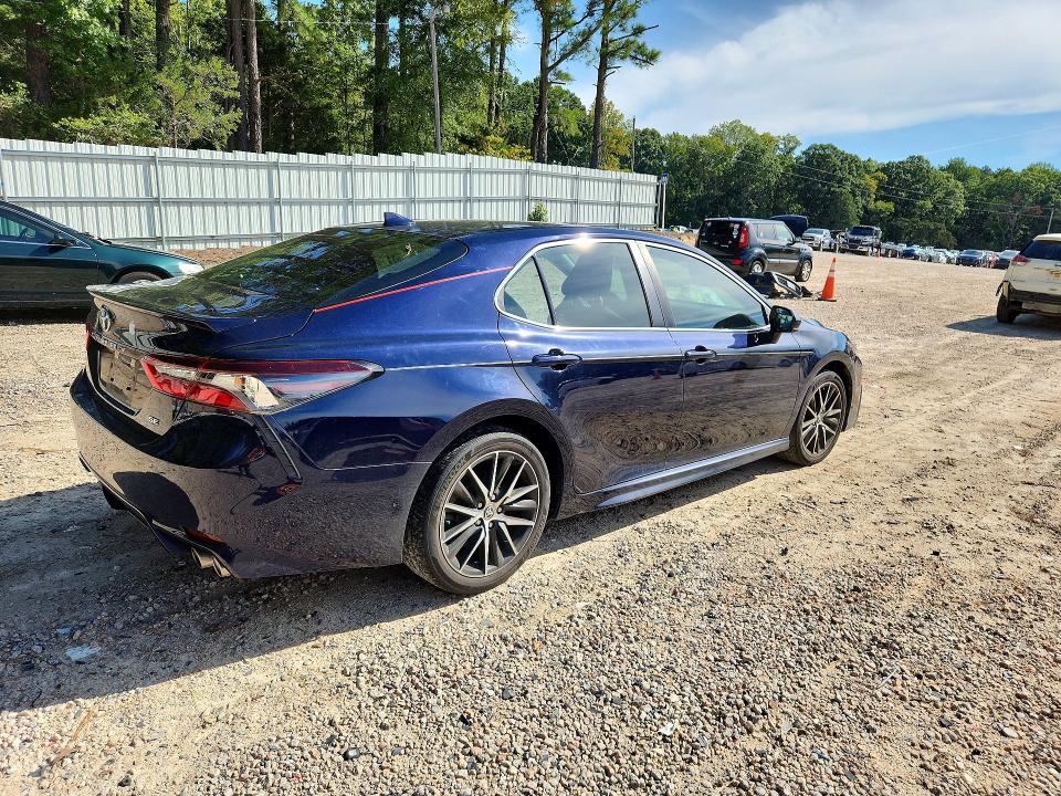 Aukcja sprzedaży 2021 Toyota Camry, vin: 4T1G11AK5MU602081, numer aukcji: 67329836