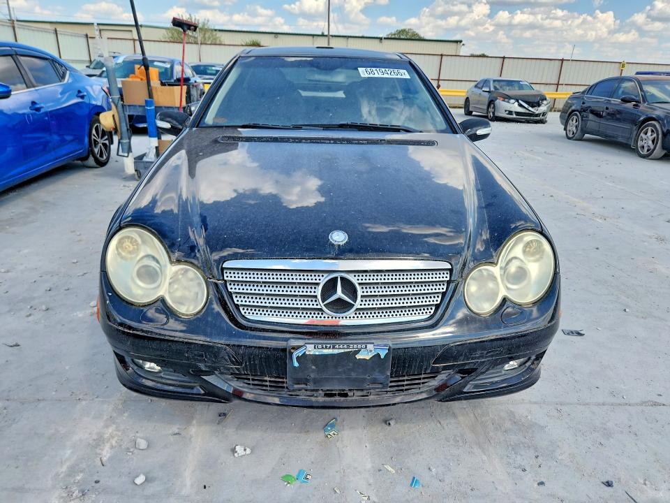 68194266 :رقم المزاد ، WDBRN40J05A650584 vin ، 2005 Mercedes-benz C مزاد بيع