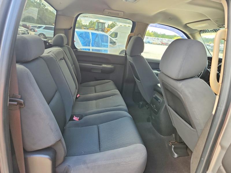 70141166 :رقم المزاد ، 1GTJK33678F174009 vin ، 2008 Gmc Sierra مزاد بيع