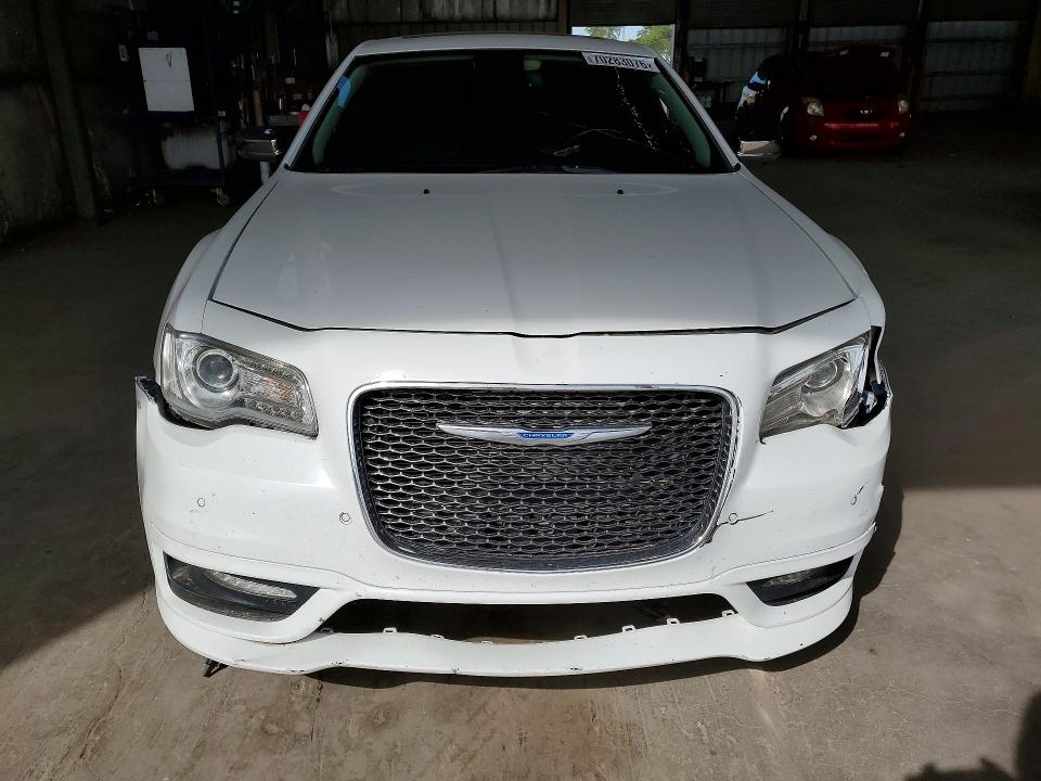 70283076 :رقم المزاد ، 2C3CCAKG9JH268552 vin ، 2018 Chrysler 300 مزاد بيع