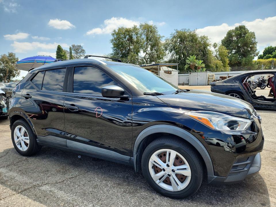 Aukcja sprzedaży 2018 Nissan Kicks, vin: 3N1CP5CUXJL522842, numer aukcji: 69421396