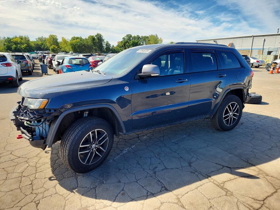 67640226 :رقم المزاد ، 1C4RJFLG8JC199766 vin ، 2018 Jeep Grand Cherokee مزاد بيع
