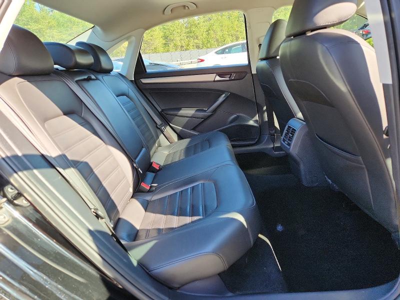 68645636 :رقم المزاد ، 1VWBT7A3XFC122838 vin ، 2015 Volkswagen Passat مزاد بيع