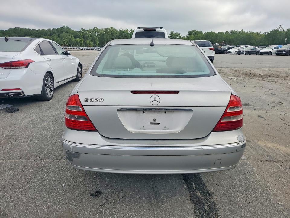 2004 Mercedes-benz E მანქანა იყიდება აუქციონზე, vin: WDBUF65J04A408095, აუქციონის ნომერი: 67182046