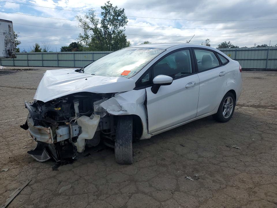 2017 Ford Fiesta მანქანა იყიდება აუქციონზე, vin: 3FADP4BJ2HM129334, აუქციონის ნომერი: 69844976