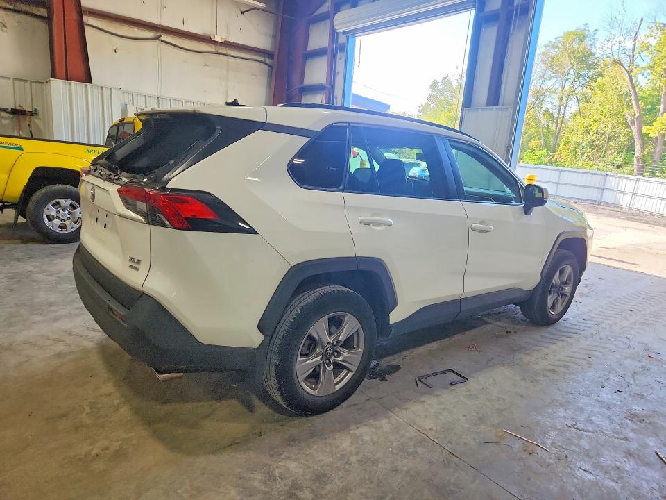 Aukcja sprzedaży 2022 Toyota Rav4, vin: 2T3P1RFV1NW293638, numer aukcji: 69928646
