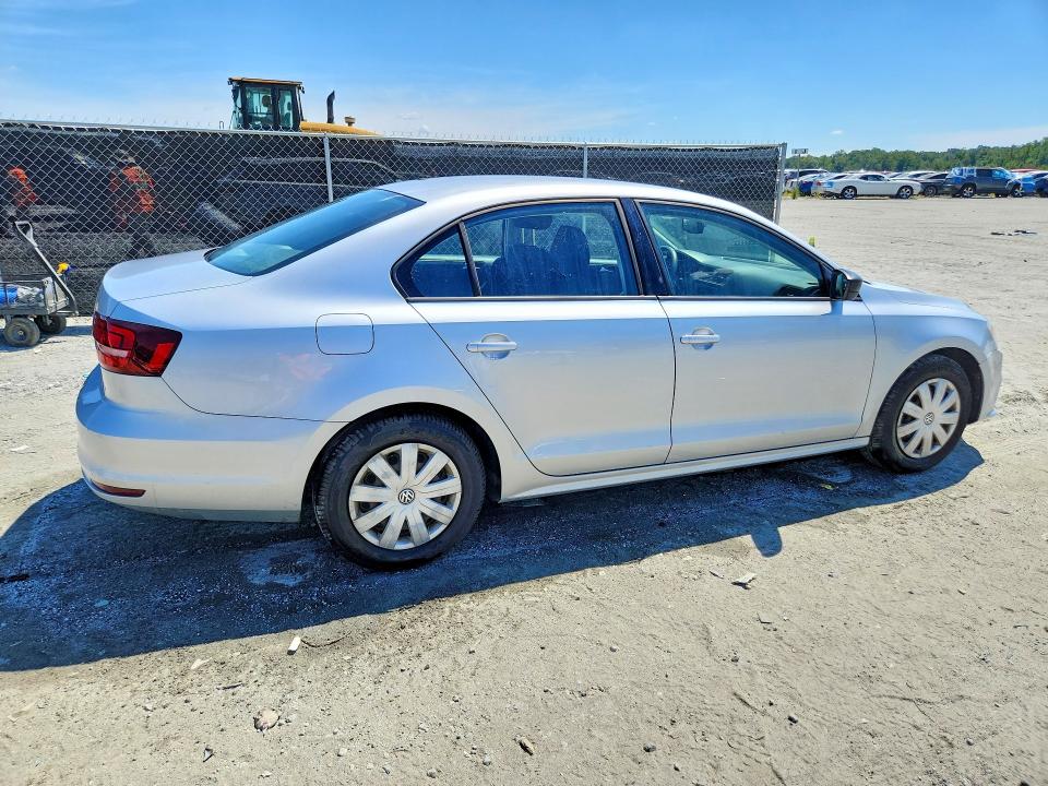 68428016 :رقم المزاد ، 3VW267AJ6GM242920 vin ، 2016 Volkswagen Jetta مزاد بيع
