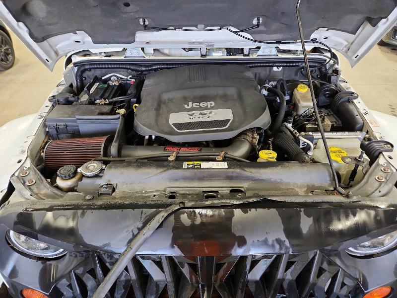 69572266 :رقم المزاد ، 1C4BJWEG0DL604571 vin ، 2013 Jeep Wrangler Unlimited مزاد بيع