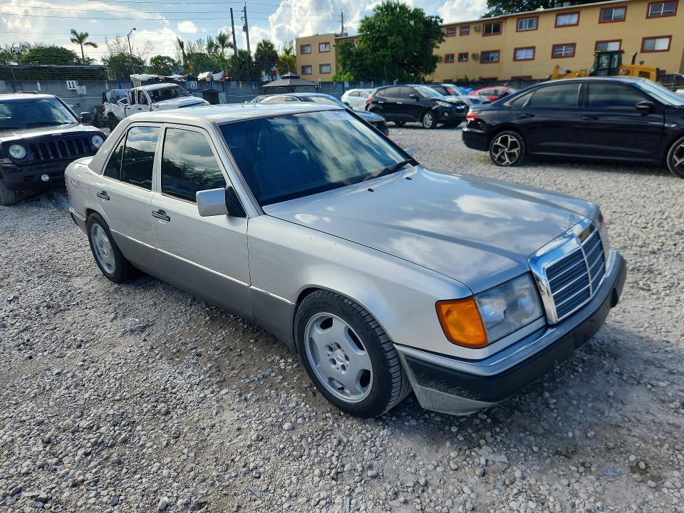 68991576 :رقم المزاد ، WDB1240231B517199 vin ، 1991 Mercedes-benz 300 D مزاد بيع