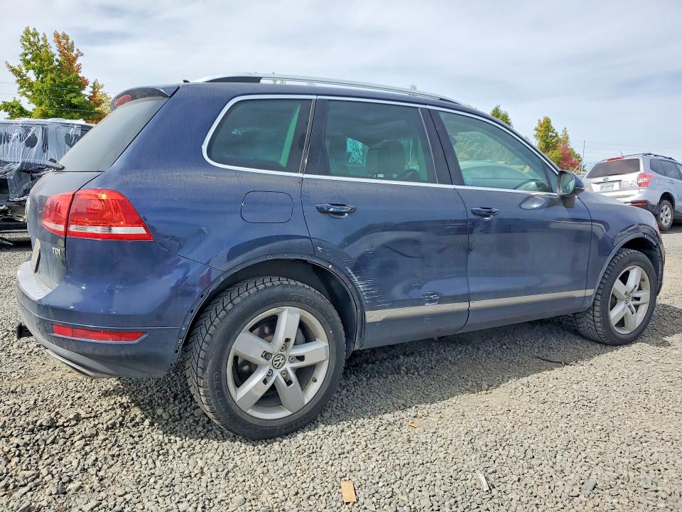 2011 Volkswagen Touareg მანქანა იყიდება აუქციონზე, vin: WVGFK9BP8BD002055, აუქციონის ნომერი: 69945306