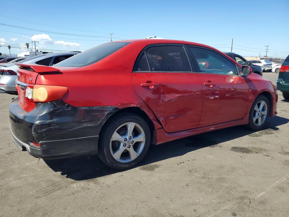 70741666 :رقم المزاد ، 2T1BU4EE3DC007772 vin ، 2013 Toyota Corolla مزاد بيع