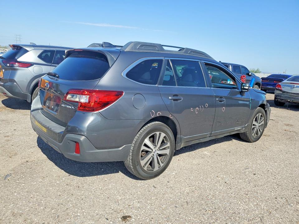 67035166 :رقم المزاد ، 4S4BSANC8J3254708 vin ، 2018 Subaru Outback مزاد بيع