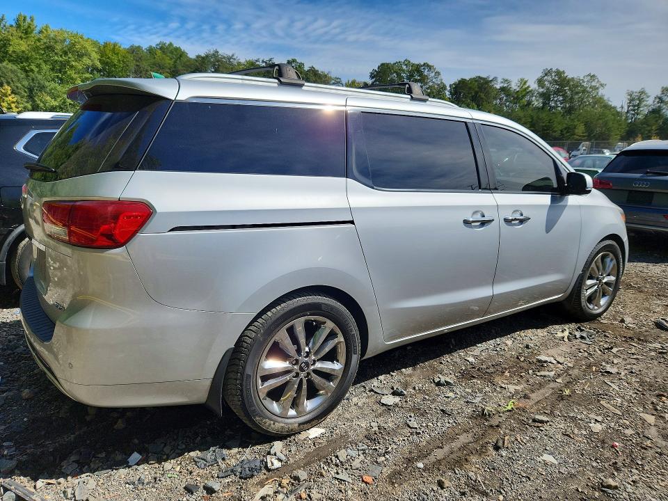 Продажа на аукционе авто 2015 Kia Sedona, vin: KNDME5C11F6031932, номер лота: 69423716